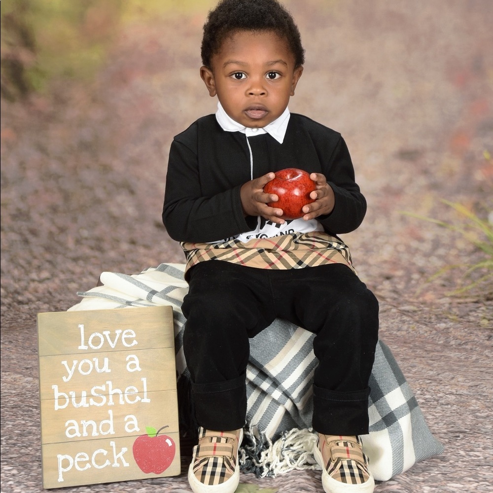 BURBERRY SHIRT FOR TODDLER, size 3Y/3T; WORN ONCE